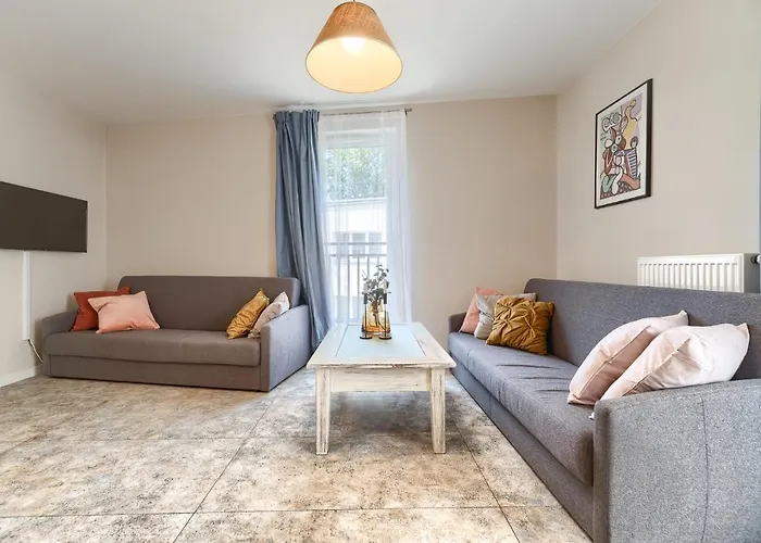 111 Stare Bulwary No 1 Apartment